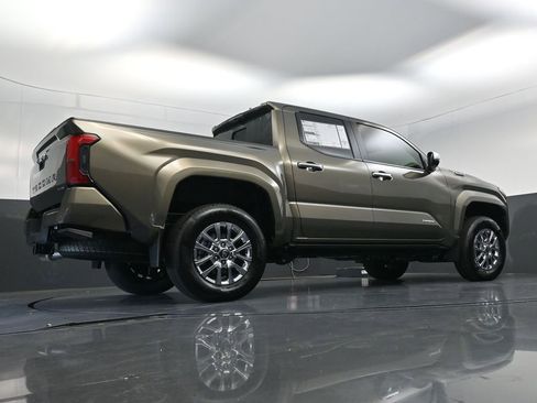 New 2026 Toyota Tacoma Limited image 19