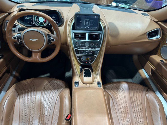 Used 2019 Aston Martin DB11 Volante RWD image 67