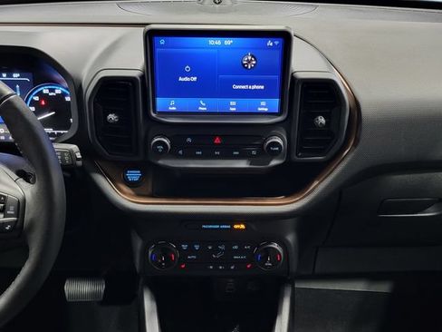 Used 2023 Ford Bronco Sport Outer Banks w/ Tech Package AWD/4WD image 19