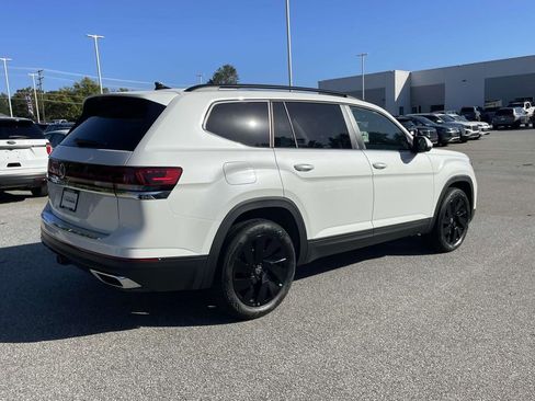 New 2026 Volkswagen Atlas SE FWD image 6