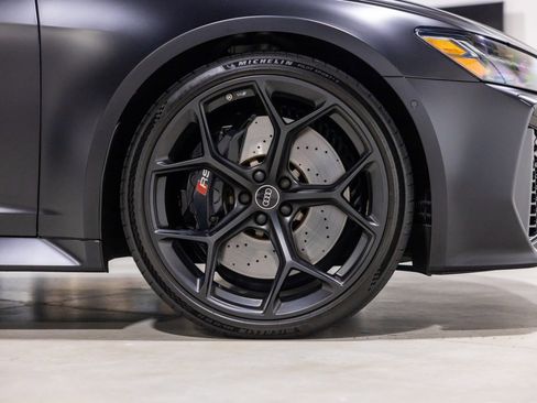 Used 2025 Audi RS 6 performance image 24