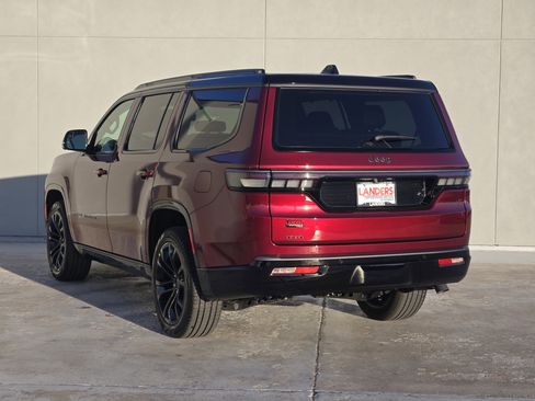 New 2026 Jeep Grand Wagoneer Summit image 3