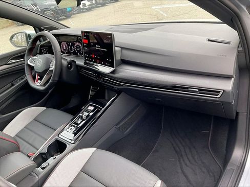 New 2026 Volkswagen GTI SE FWD image 10
