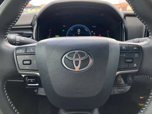 Certified 2025 Toyota Camry SE w/ Convenience Package FWD image 17