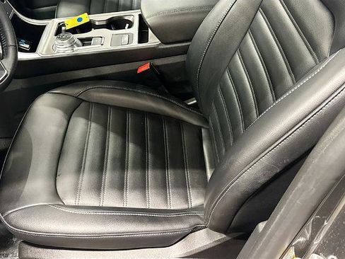 Certified 2023 Ford Edge SEL w/ Convenience Package image 16