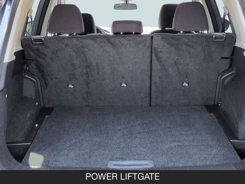 Used 2025 Nissan Rogue SV image 19