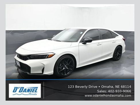 Used 2025 Honda Civic Sport image 1
