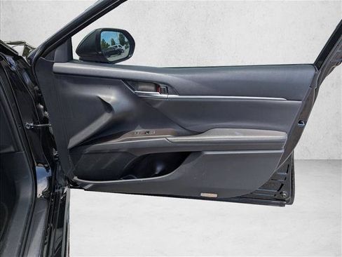 Used 2023 Toyota Camry XSE FWD image 25