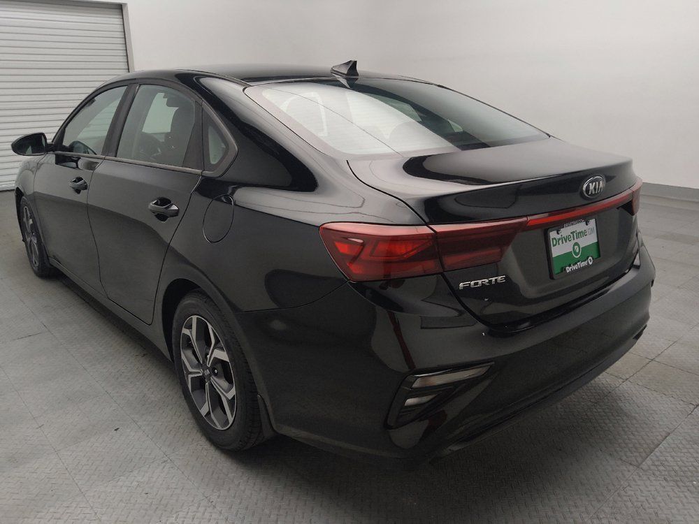 Used 2019 Kia Forte LXS FWD image 5