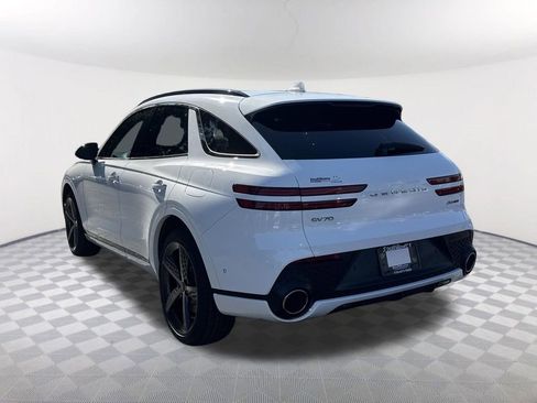 Used 2022 Genesis GV70 3.5T Sport w/ Sport Prestige Package AWD/4WD image 7