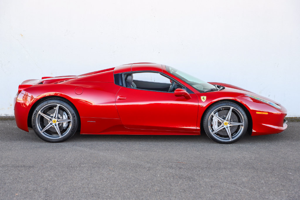 Used 2012 Ferrari 458 Spider RWD image 43
