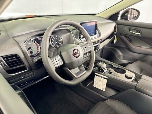 New 2026 Nissan Rogue SV AWD/4WD image 10