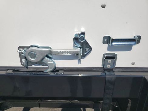 New 2025 Chevrolet Express 3500 w/ Power Convenience Package image 29