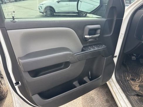 Used 2018 Chevrolet Silverado 1500 Custom w/ Custom Value Package image 39