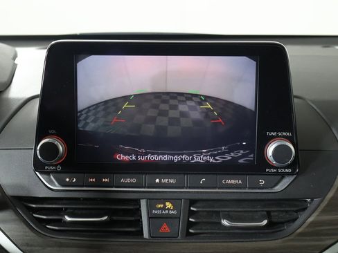 Used 2025 Nissan Altima 2.5 SV image 39