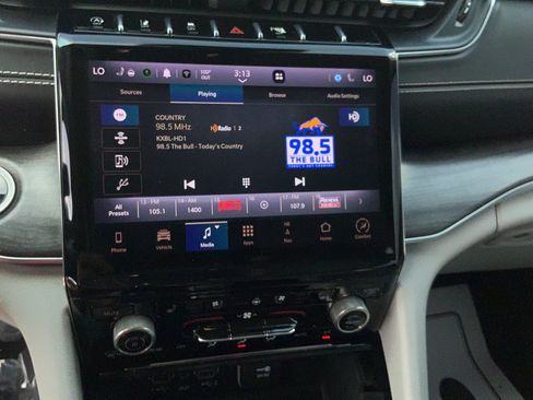 Certified 2021 Jeep Grand Cherokee L Overland w/ Luxury Tech Group IV AWD/4WD image 24