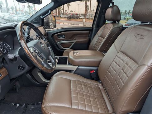 Used 2021 Nissan Titan Platinum Reserve w/ Moonroof Package image 12