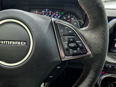 Used 2018 Chevrolet Camaro ZL1 RWD image 23