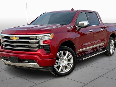 Certified 2025 Chevrolet Silverado 1500 High Country image 3