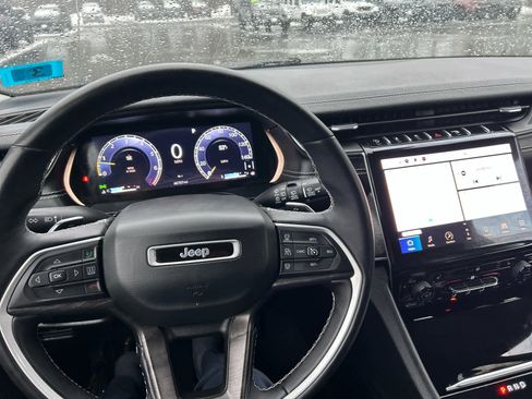 Used 2021 Jeep Grand Cherokee L Limited image 33