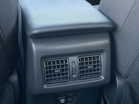 Used 2025 Toyota Camry LE image 24