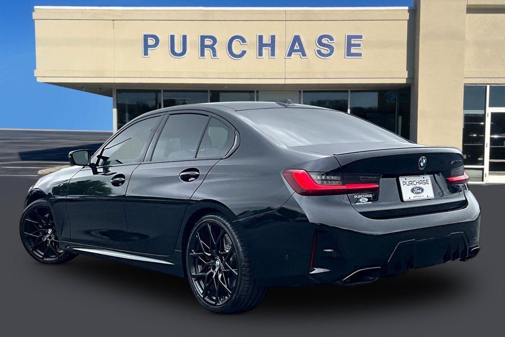 Used 2024 BMW M340i RWD image 4