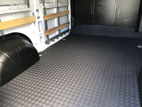 Used 2025 RAM ProMaster 2500 w/ U-Haul Equipment Group FWD image 20