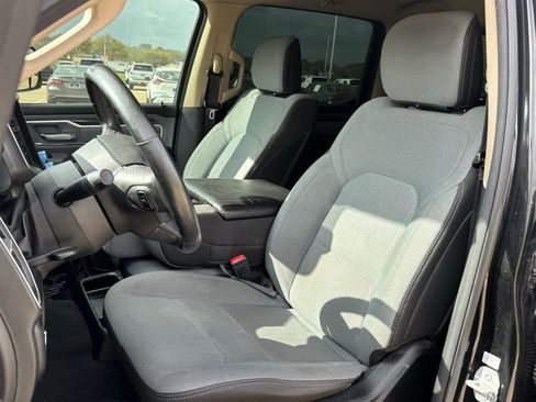 Used 2019 RAM 1500 Big Horn image 12