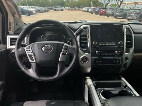 Used 2020 Nissan Titan SL w/ Moonroof Package RWD image 14