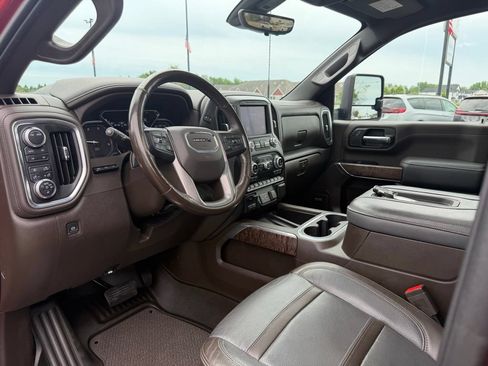 Used 2022 GMC Sierra 2500 Denali w/ Denali Ultimate Package AWD/4WD image 23