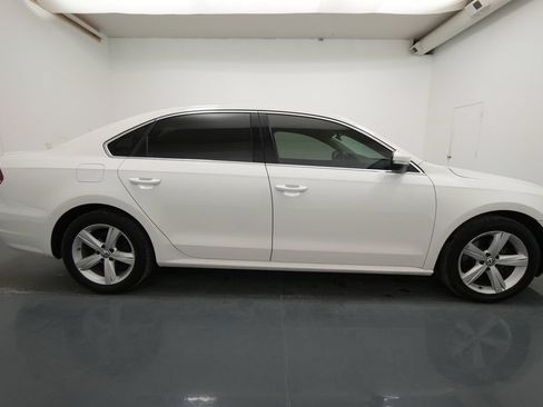 Used 2015 Volkswagen Passat 1.8T Limited Edition FWD image 9