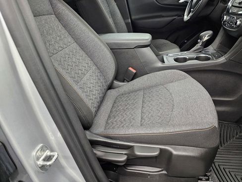 Used 2022 Chevrolet Equinox LT image 24