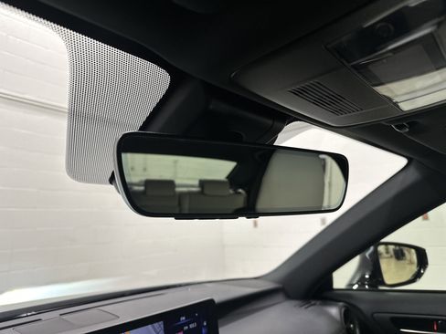 Used 2025 Lexus IS 350 F Sport image 27