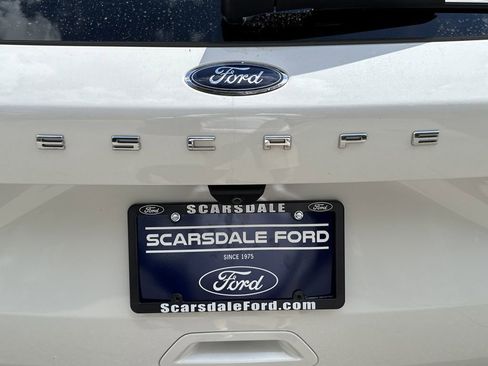Used 2022 Ford Escape SEL w/ Technology Package AWD/4WD image 36