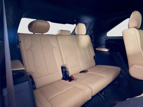 Used 2025 Cadillac Escalade IQ Sport 2 AWD/4WD image 29
