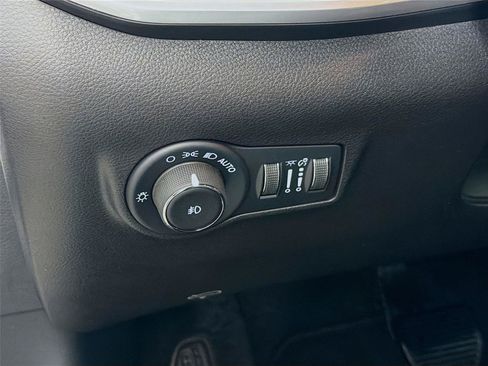 Used 2025 Jeep Compass Limited AWD/4WD image 10