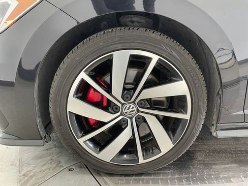 Used 2021 Volkswagen Jetta GLI FWD image 9