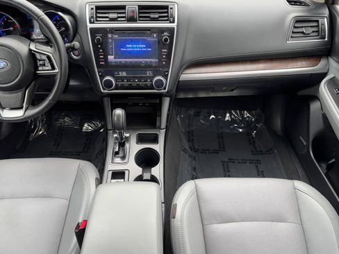 Used 2018 Subaru Outback 2.5i Limited image 16