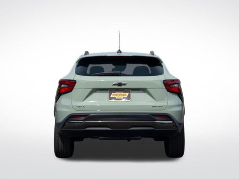 New 2026 Chevrolet Trax ACTIV w/ Sunroof Package FWD image 4