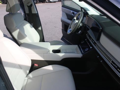 Used 2024 Hyundai Santa Fe Calligraphy AWD/4WD image 39