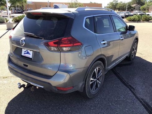 Used 2017 Nissan Rogue SL w/ SL Premium Package FWD image 5