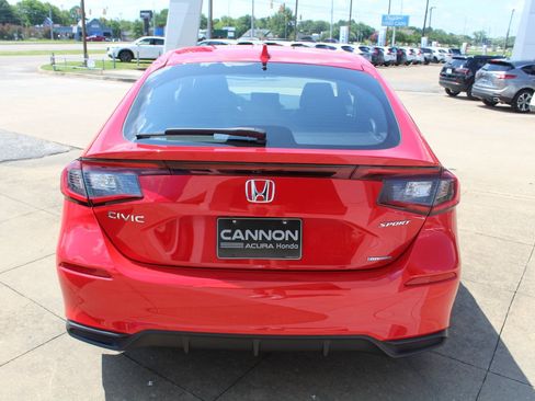 Used 2025 Honda Civic Sport image 6