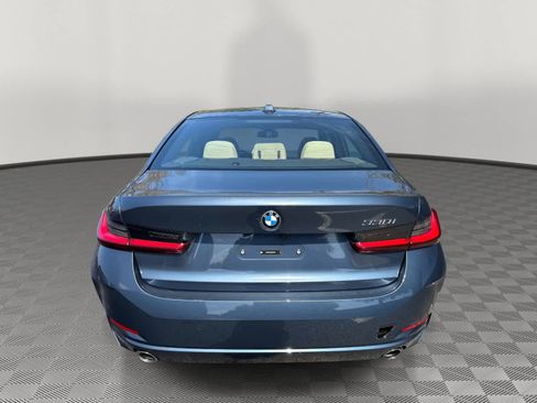 New 2026 BMW 330i Sedan w/ Premium Package image 4