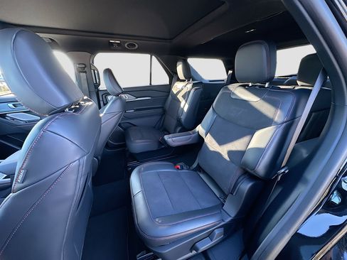 New 2026 Ford Explorer ST w/ Sun And Sound Package image 17