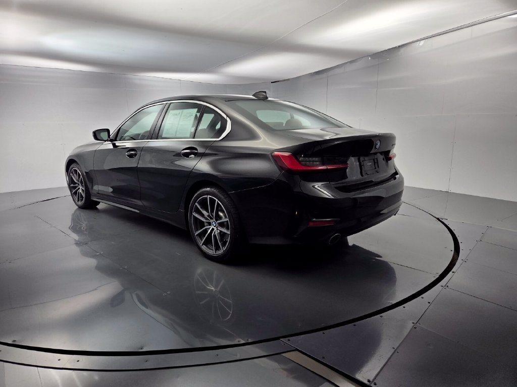 Used 2021 BMW 330i Sedan w/ Convenience Package RWD image 9
