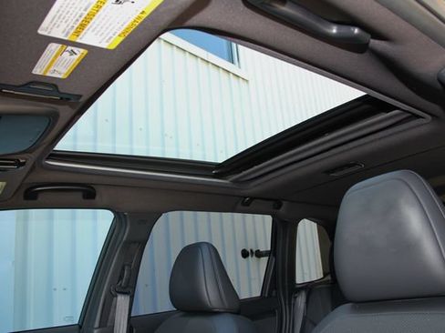 Certified 2025 Subaru Forester Limited AWD/4WD image 18