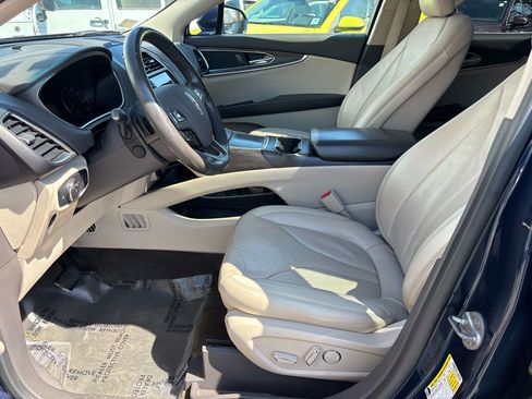 Used 2017 Lincoln MKX Reserve image 7