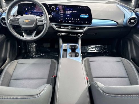 Used 2024 Chevrolet Equinox EV LT image 13
