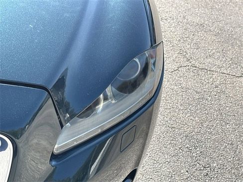 Used 2012 Jaguar XJ Base image 17
