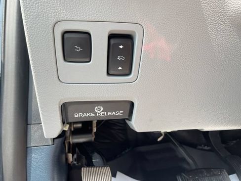 Used 2022 Ford F350 Limited AWD/4WD image 29